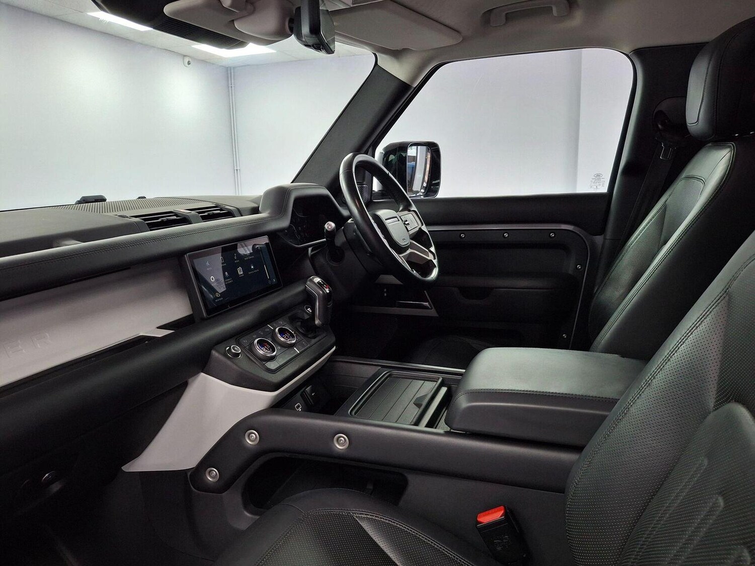 Used Land Rover Defender 2020 for sale - 78219556: Photo 21