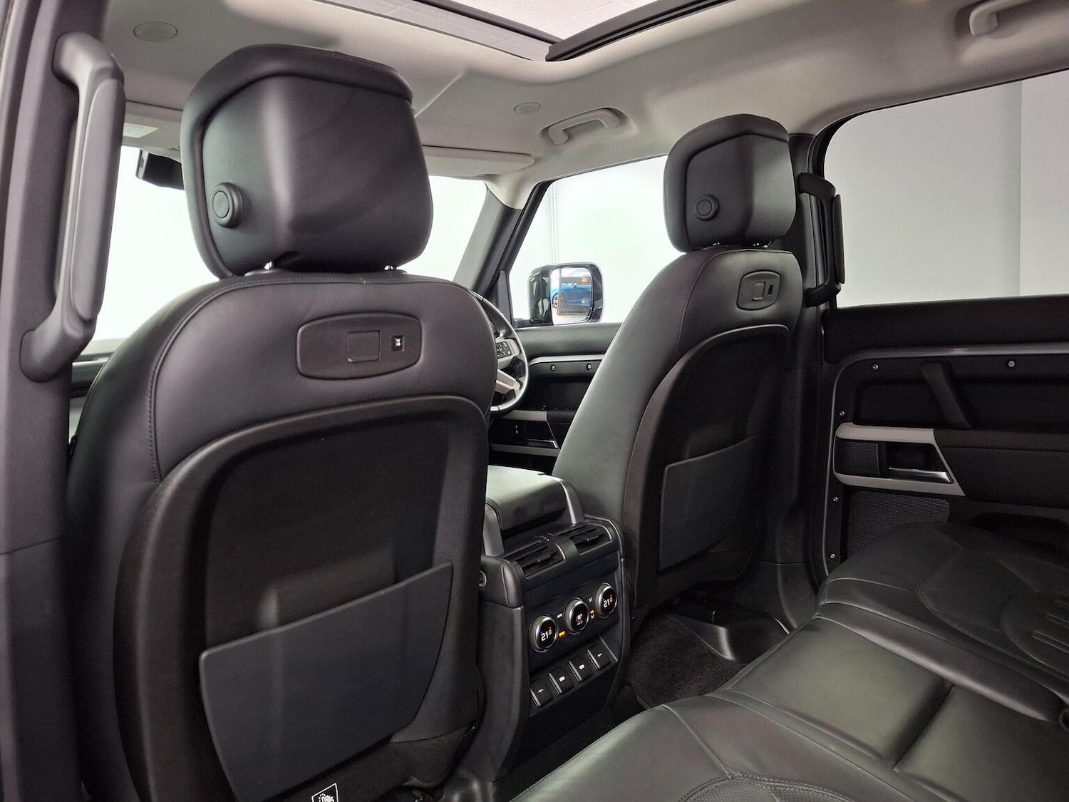 Used Land Rover Defender 2020 for sale - 78219556: Photo 23