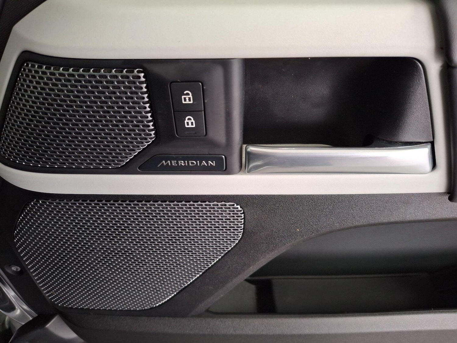 Used Land Rover Defender 2020 for sale - 78219556: Photo 68