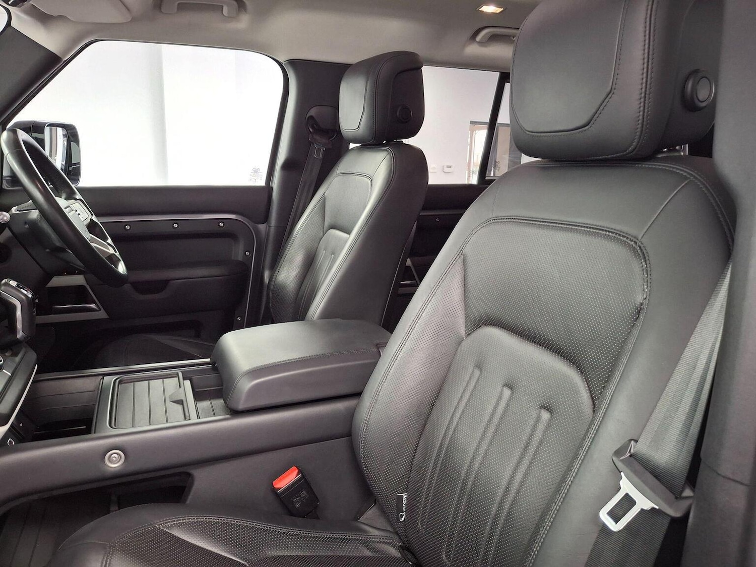 Used Land Rover Defender 2020 for sale - 78219556: Photo 75