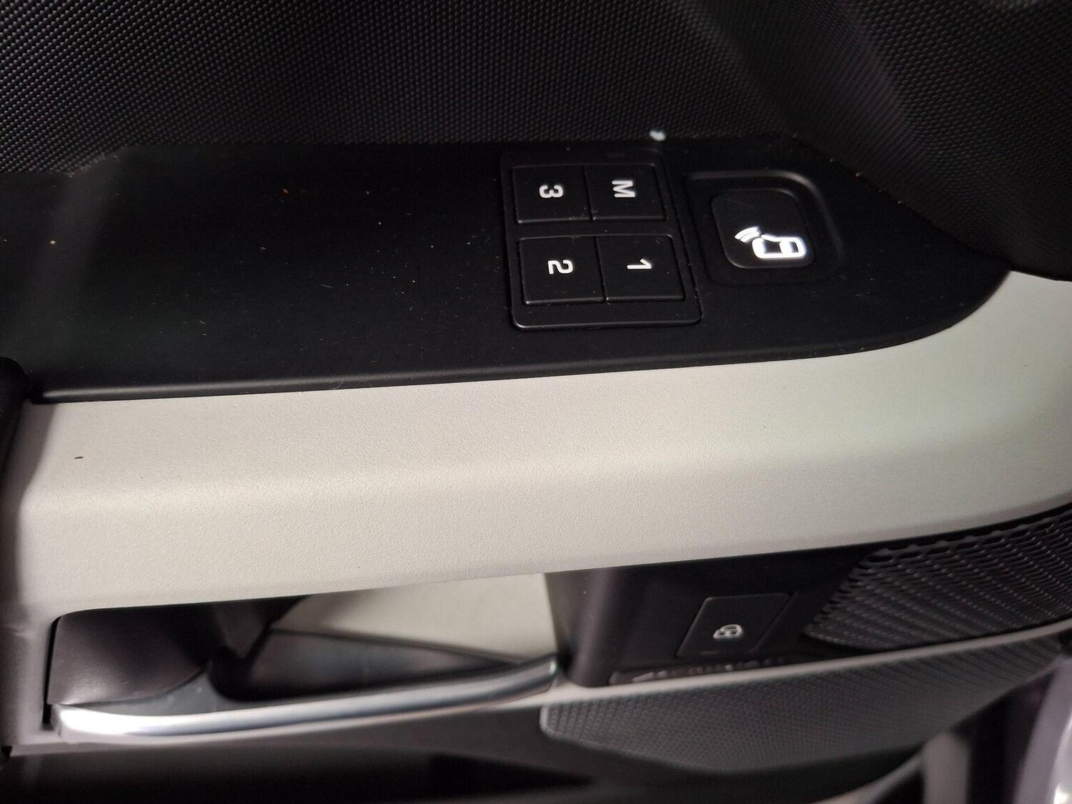 Used Land Rover Defender 2020 for sale - 78219556: Photo 76