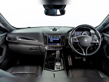 Used Maserati Levante 2022 for sale - 75835842: Photo