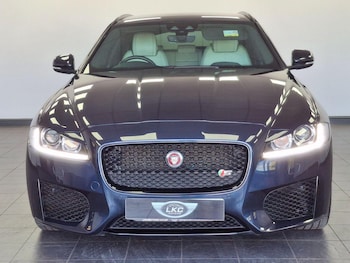 Used Jaguar XF 2019 for sale - 78219590: Photo