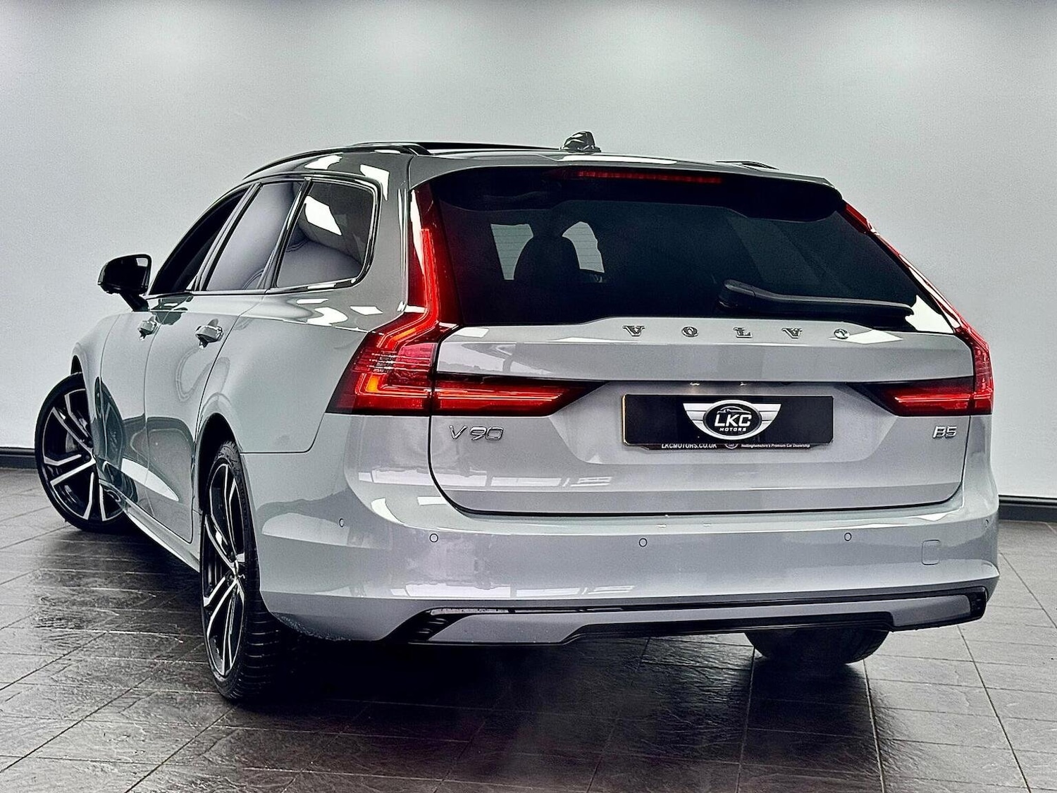 Used Volvo V90 2023 for sale - 76093704: Photo 14