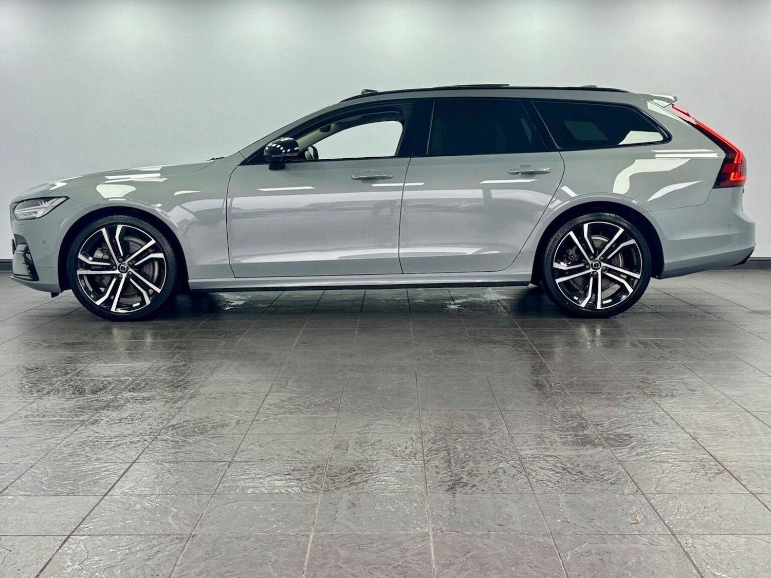 Used Volvo V90 2023 for sale - 76093704: Photo 19