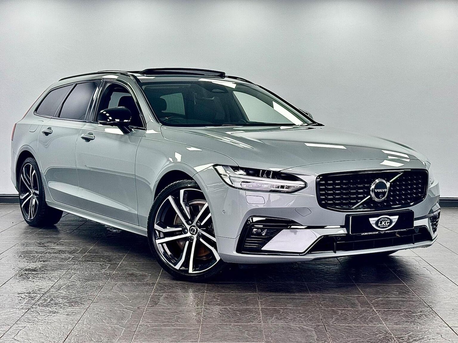 Used Volvo V90 2023 for sale - 76093704: Photo 27