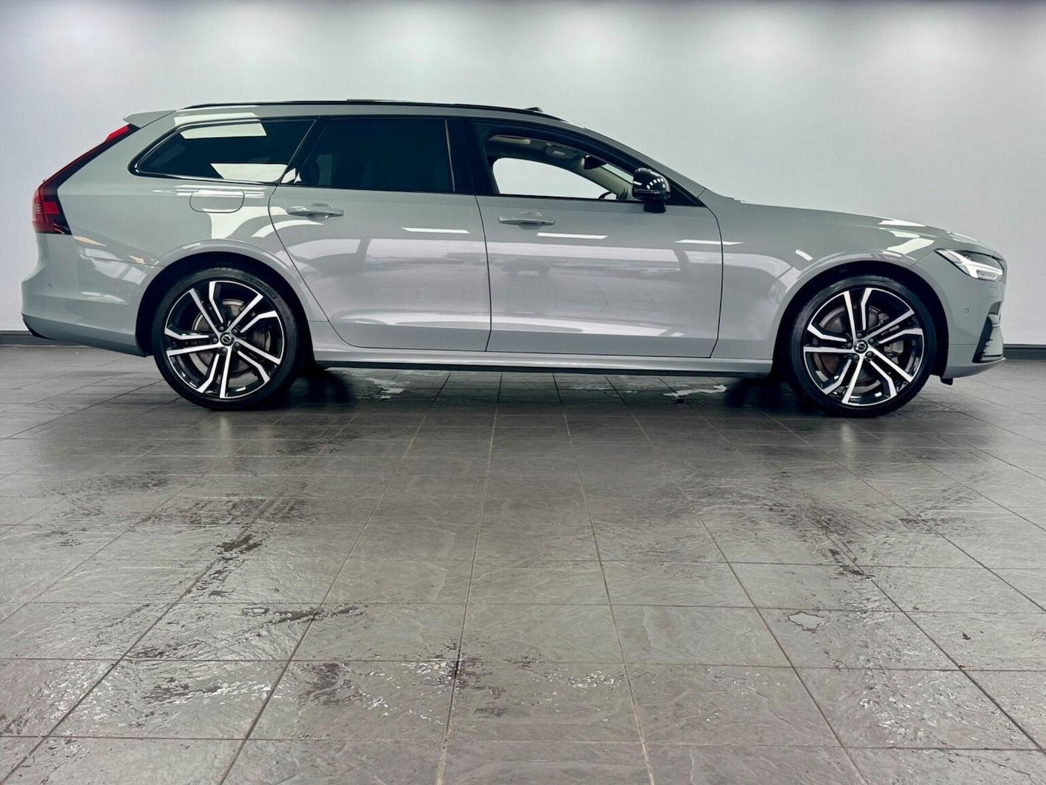 Used Volvo V90 2023 for sale - 76093704: Photo 29