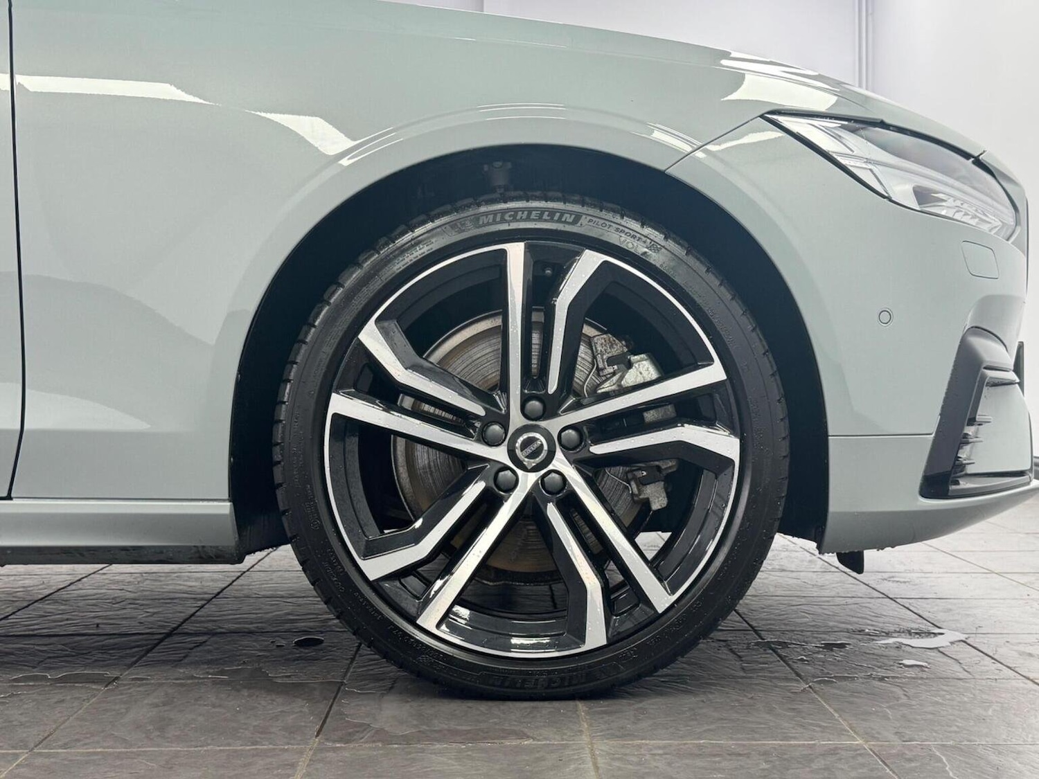 Used Volvo V90 2023 for sale - 76093704: Photo 55