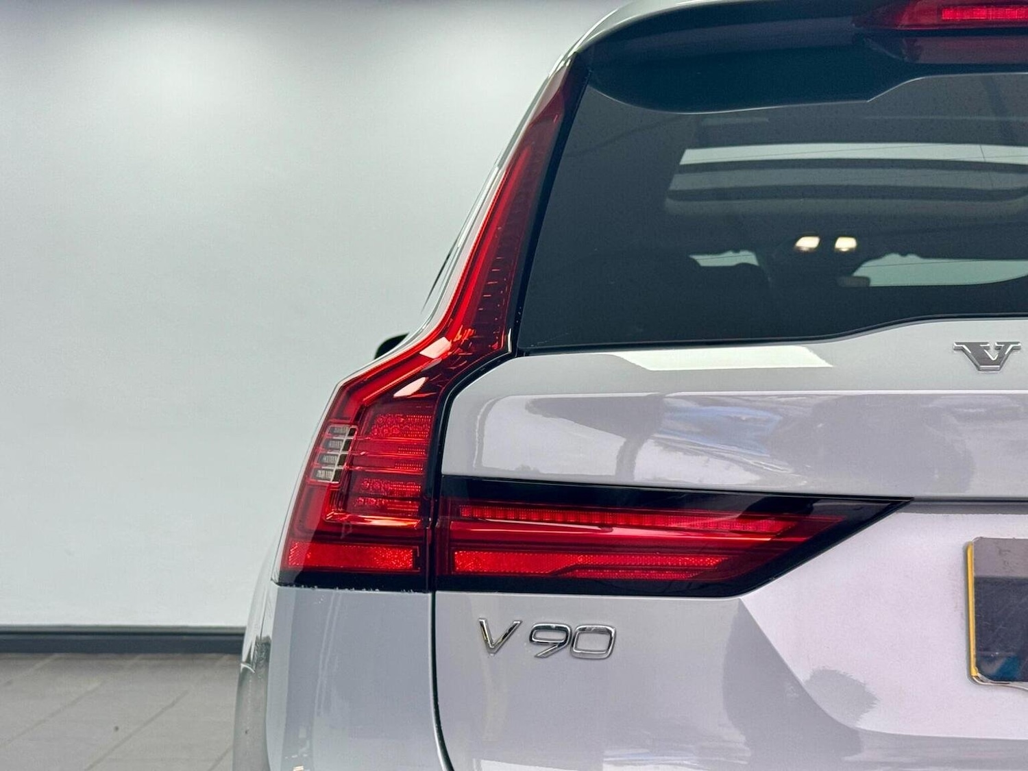 Used Volvo V90 2023 for sale - 76093704: Photo 57