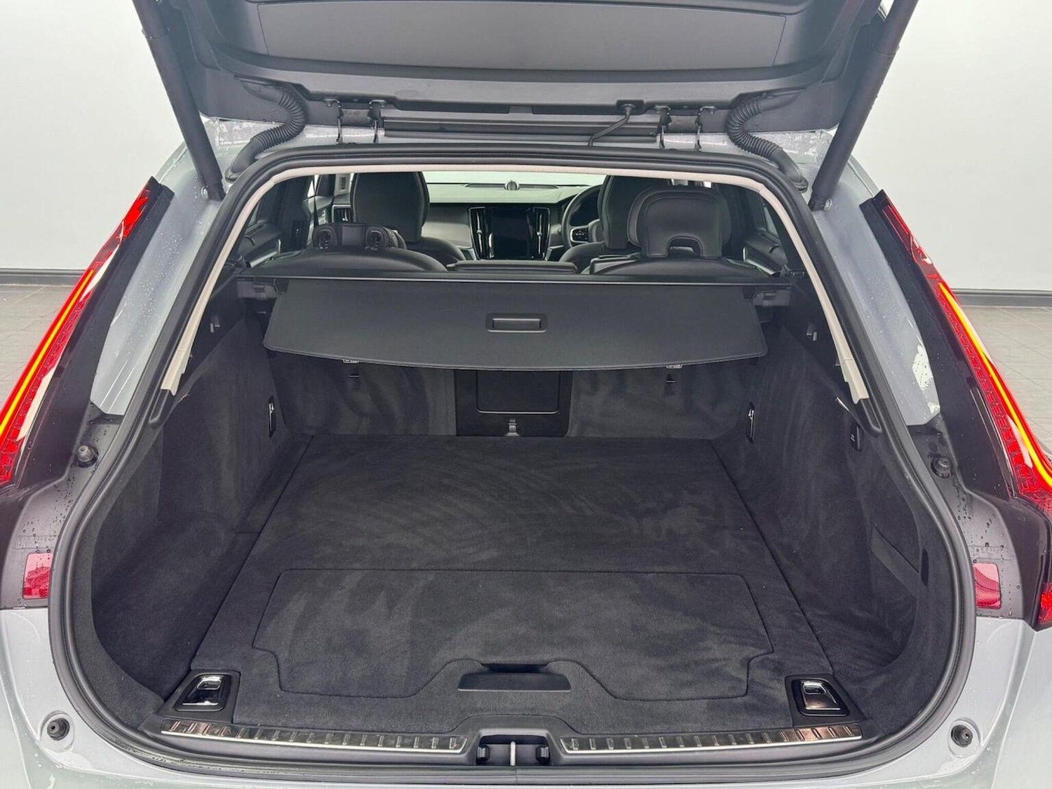 Used Volvo V90 2023 for sale - 76093704: Photo 59