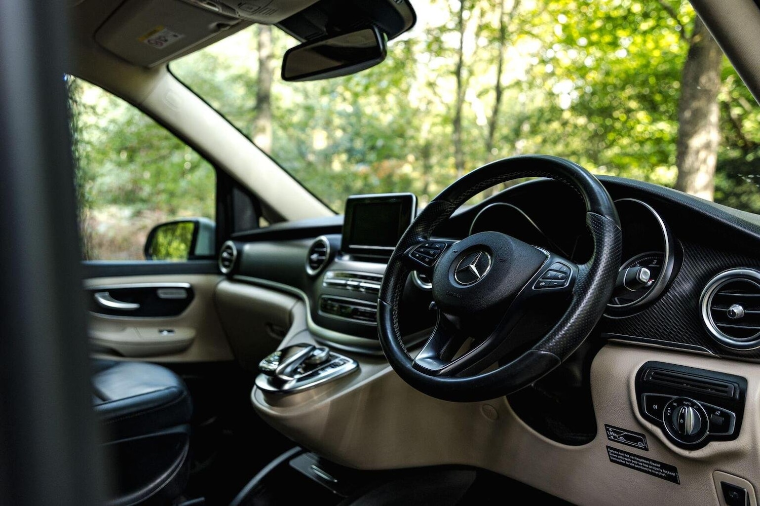 Used Mercedes-Benz V-Class 2019 for sale - 76794578: Photo 11