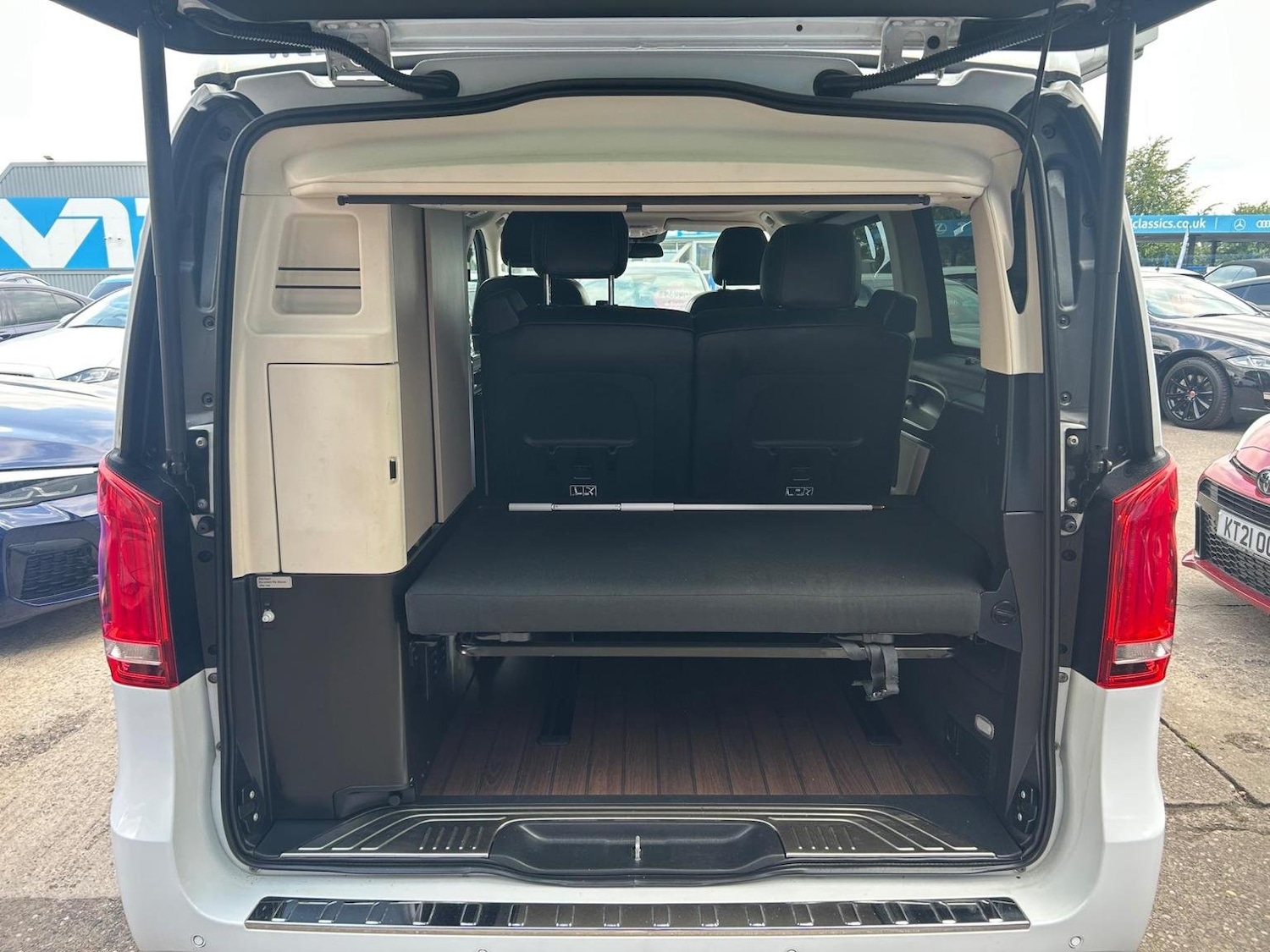 Used Mercedes-Benz V-Class 2019 for sale - 76794578: Photo 35