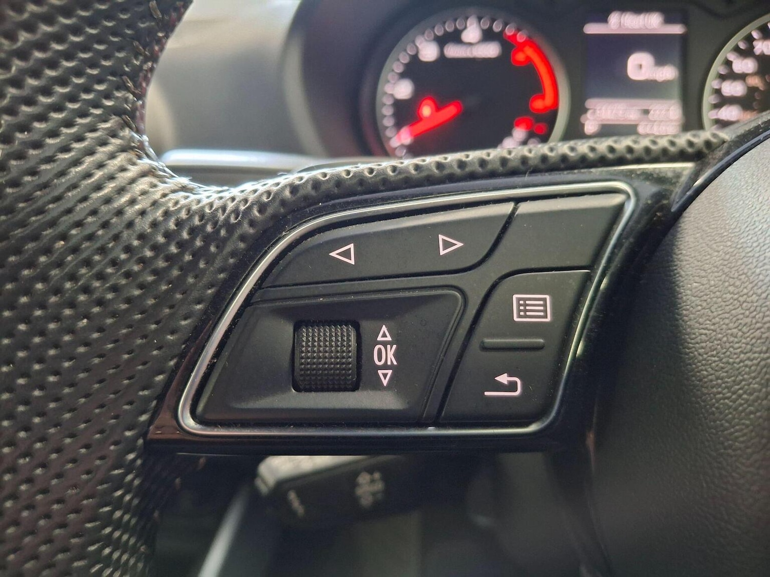 Used Audi Q2 2020 for sale - 77129654: Photo 12