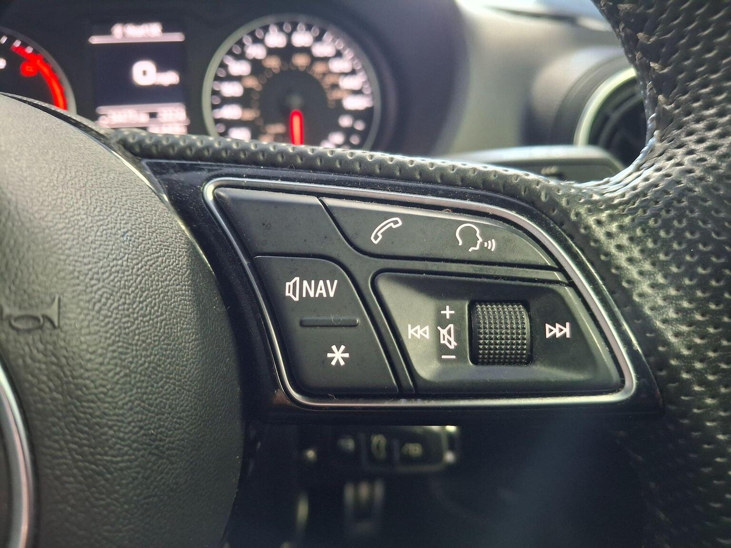 Used Audi Q2 2020 for sale - 77129654: Photo 13