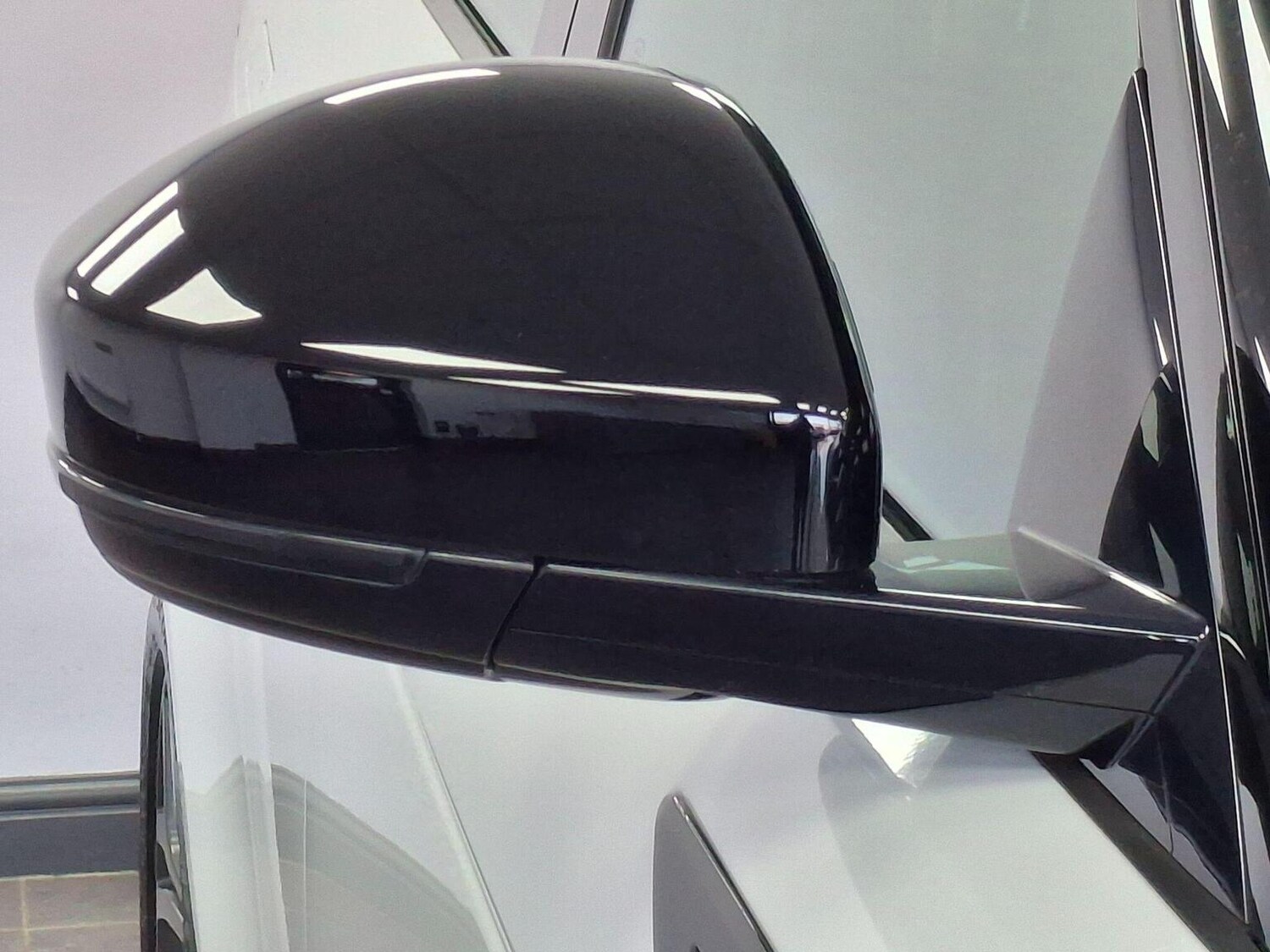 Used Land Rover Range Rover Evoque 2022 for sale - 77089853: Photo 77