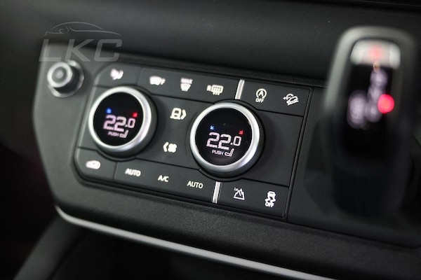 Used Land Rover Defender 110 2024 for sale - 76107221: Photo 25