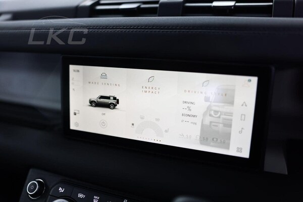 Used Land Rover Defender 110 2024 for sale - 76107221: Photo 34