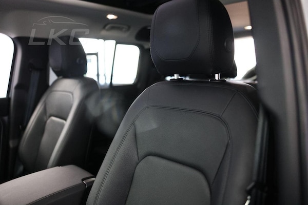 Used Land Rover Defender 110 2024 for sale - 76107221: Photo 37