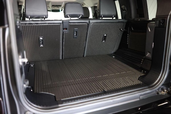 Used Land Rover Defender 110 2024 for sale - 76107221: Photo 44