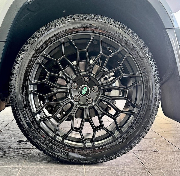 Used Land Rover Defender 110 2024 for sale - 76107221: Photo 56