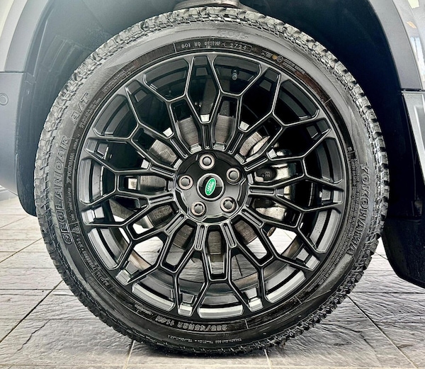 Used Land Rover Defender 110 2024 for sale - 76107221: Photo 57