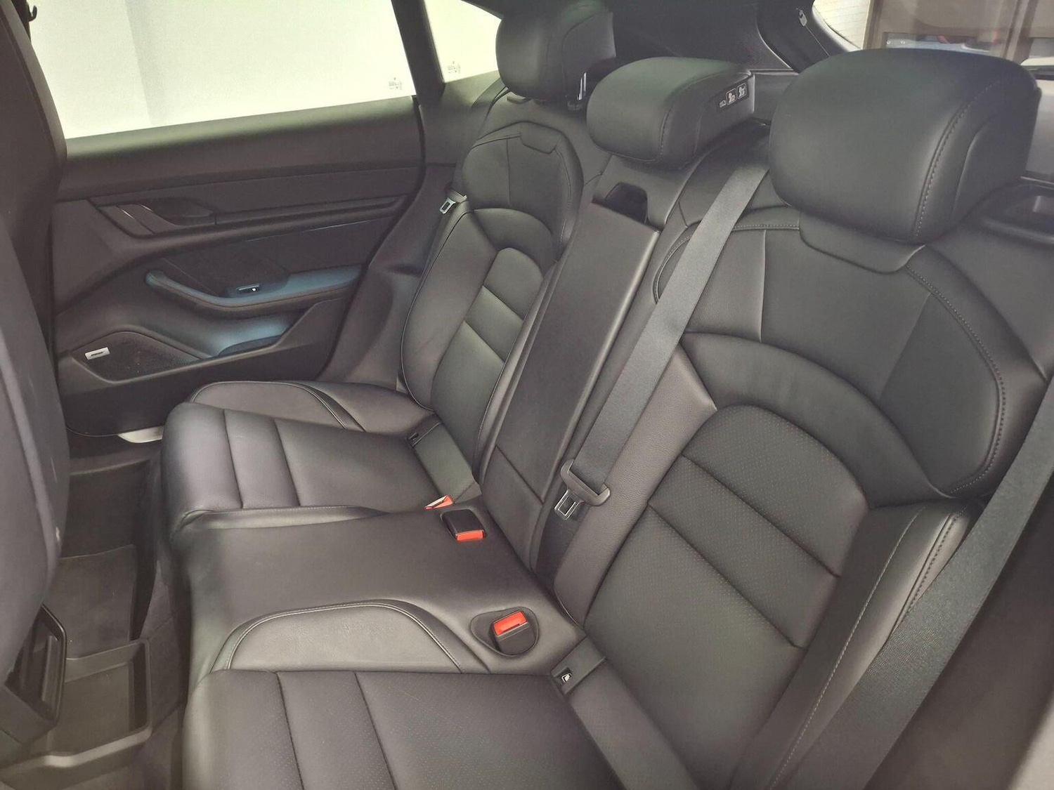 Used Porsche Taycan 2021 for sale - 77107632: Photo 20