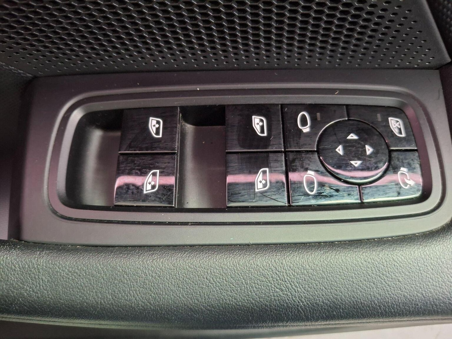 Used Porsche Taycan 2021 for sale - 77107632: Photo 50