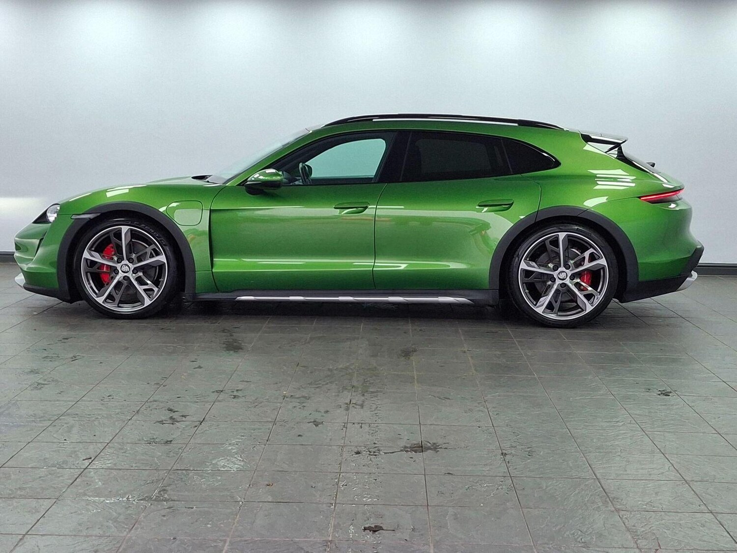 Used Porsche Taycan 2021 for sale - 77107632: Photo 56