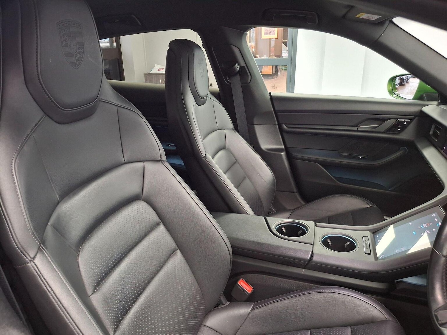 Used Porsche Taycan 2021 for sale - 77107632: Photo 62