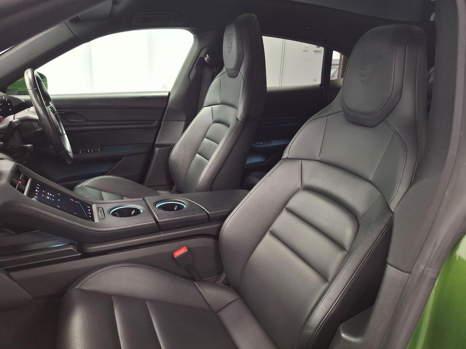 Used Porsche Taycan 2021 for sale - 77107632: Photo 77