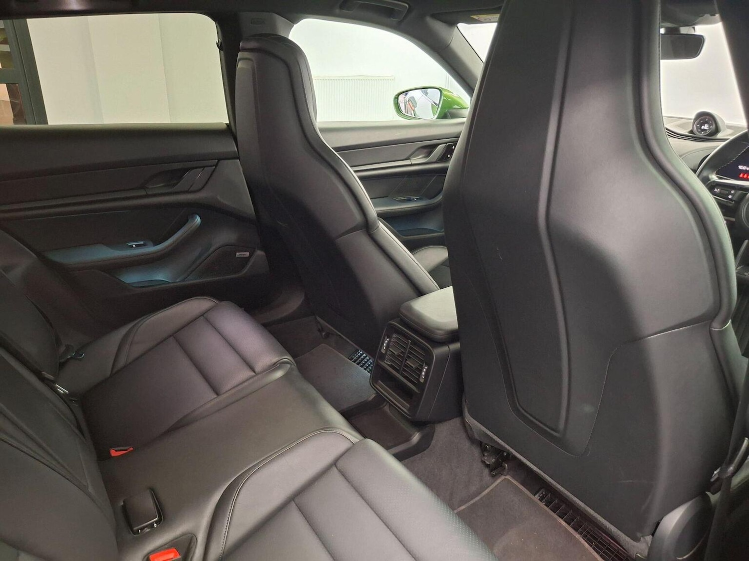 Used Porsche Taycan 2021 for sale - 77107632: Photo 9