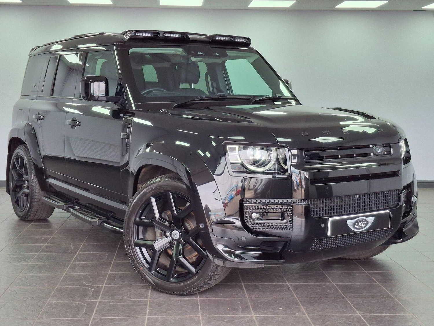 Used Land Rover Defender 110 2022 for sale - 78031696: Photo 5