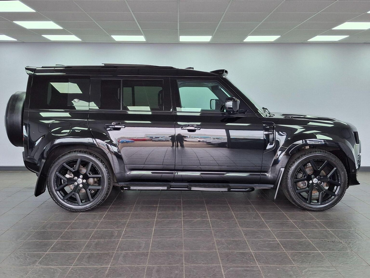 Used Land Rover Defender 110 2022 for sale - 78031696: Photo 55