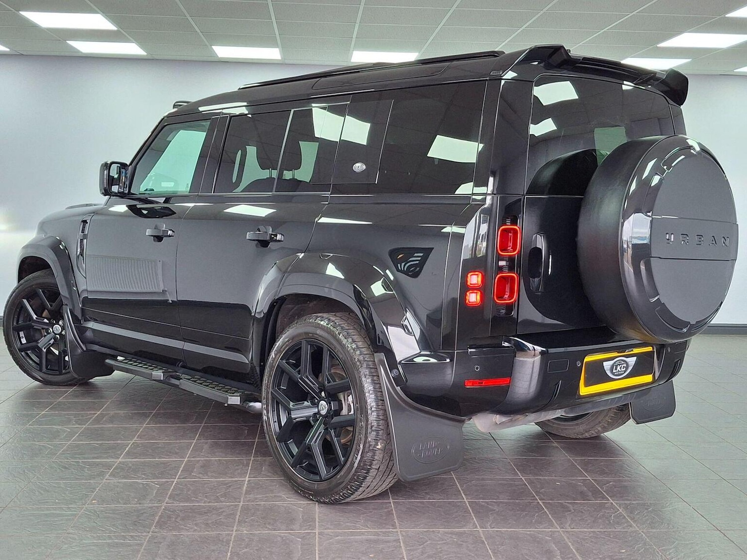 Used Land Rover Defender 110 2022 for sale - 78031696: Photo 69