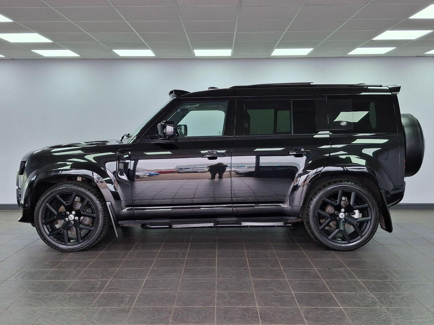 Used Land Rover Defender 110 2022 for sale - 78031696: Photo 70