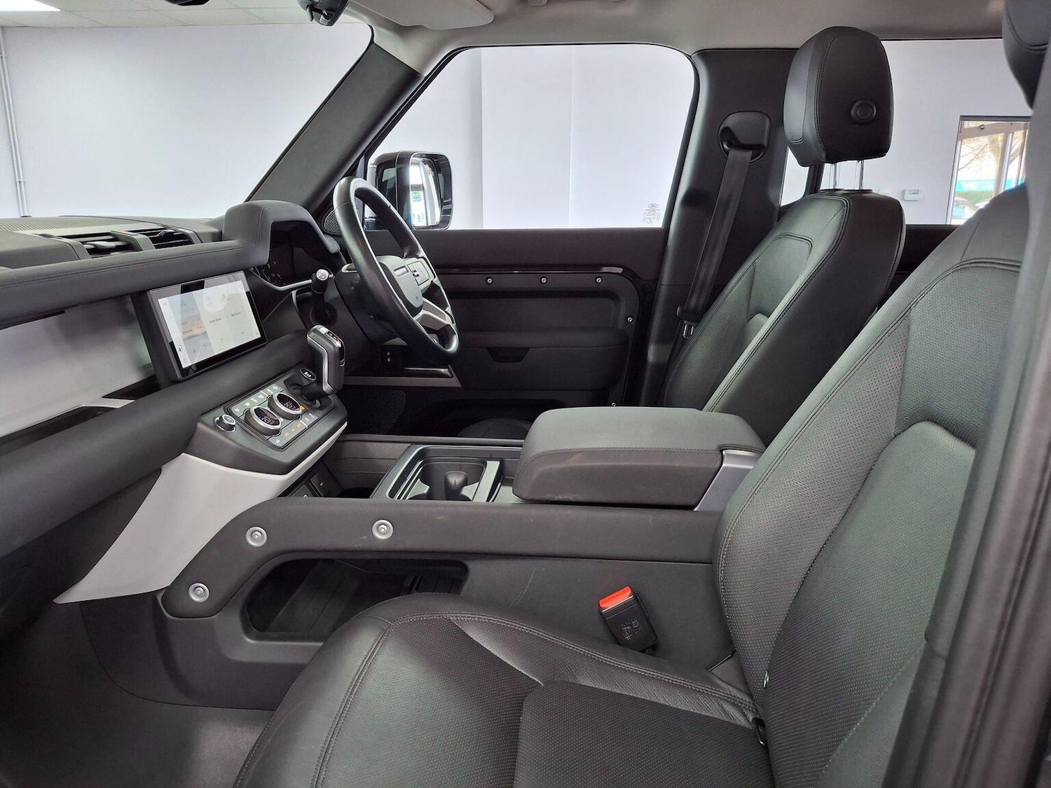 Used Land Rover Defender 110 2022 for sale - 78031696: Photo 71