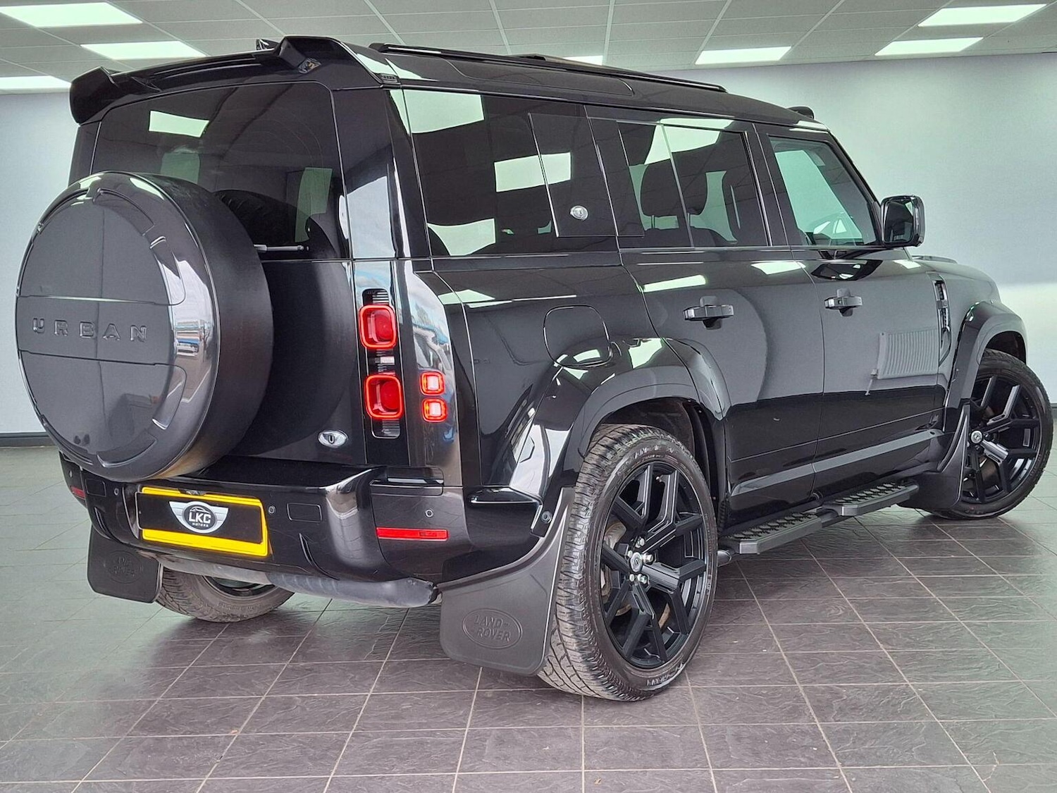 Used Land Rover Defender 110 2022 for sale - 78031696: Photo 85