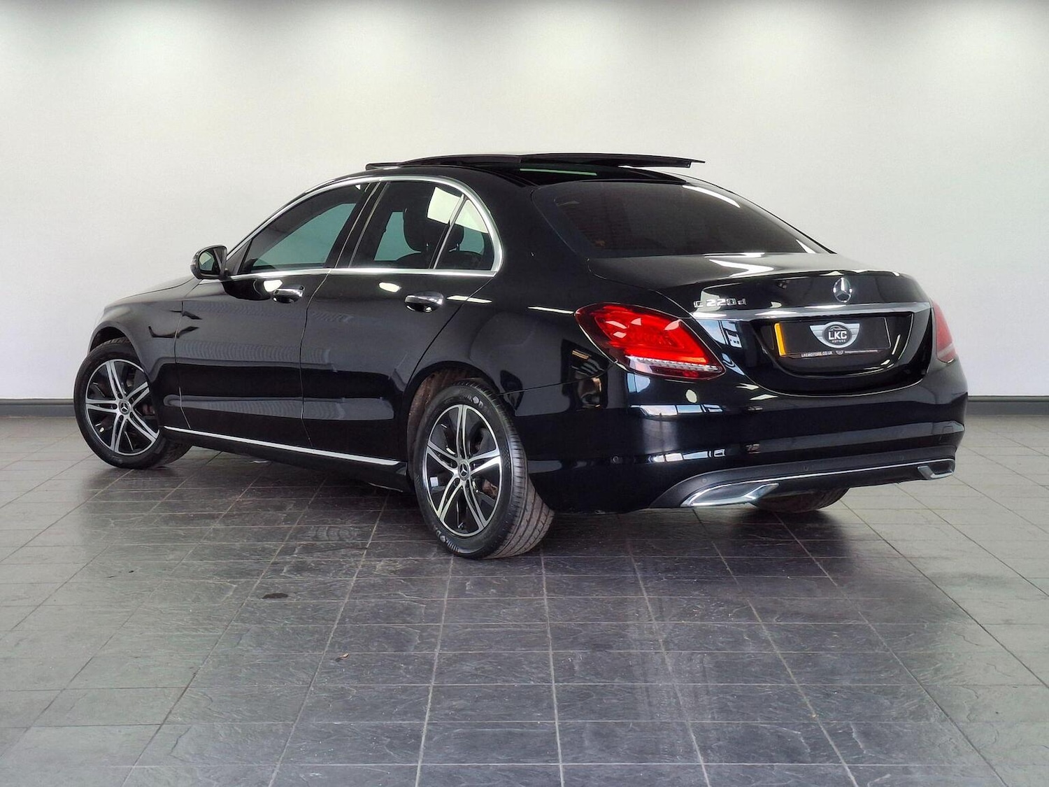 Used Mercedes-Benz C Class 2019 for sale - 76725591: Photo 12