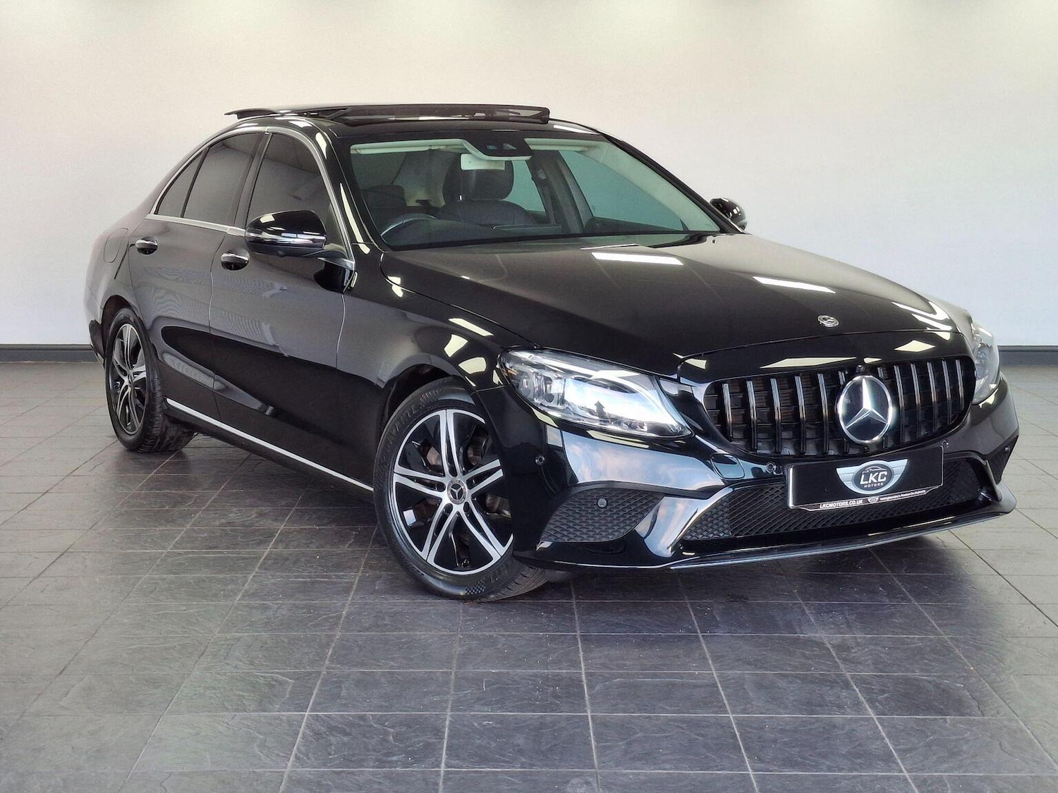 Used Mercedes-Benz C Class 2019 for sale - 76725591: Photo 22