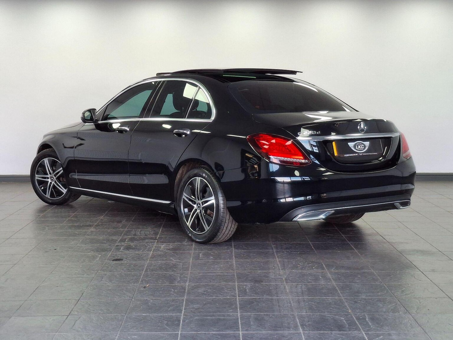 Used Mercedes-Benz C Class 2019 for sale - 76725591: Photo 39