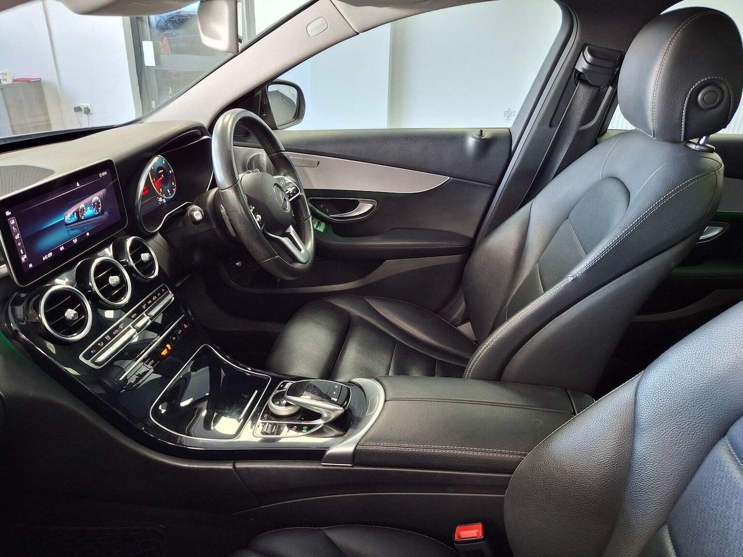 Used Mercedes-Benz C Class 2019 for sale - 76725591: Photo 43