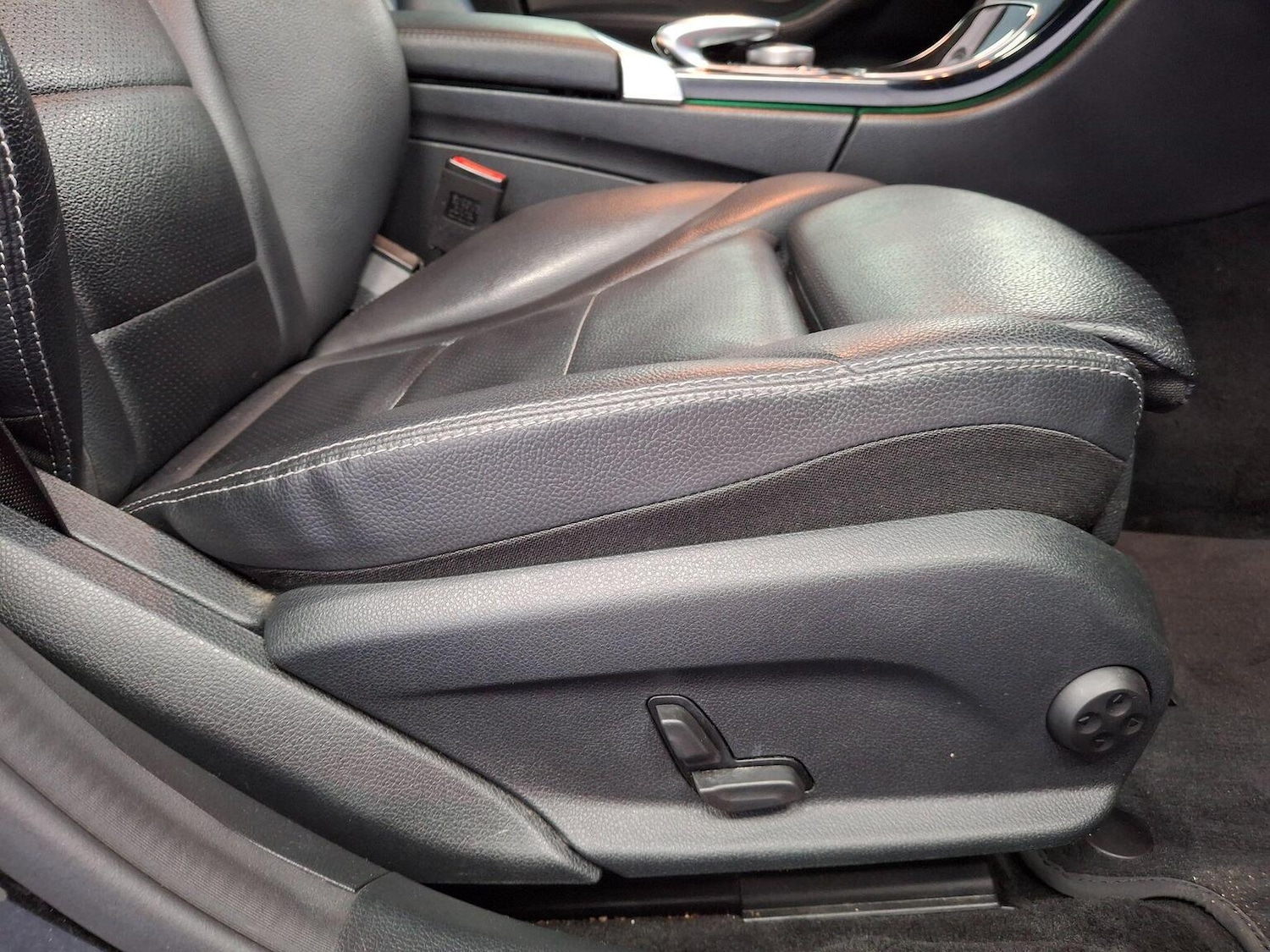 Used Mercedes-Benz C Class 2019 for sale - 76725591: Photo 48