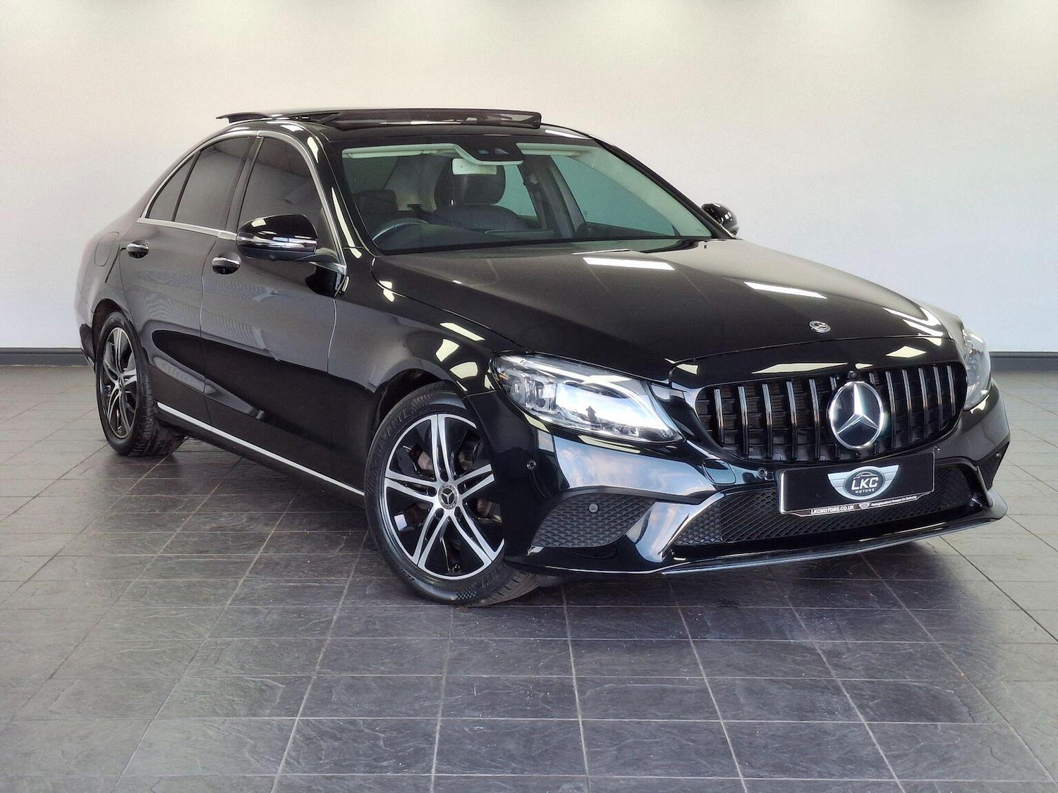 Used Mercedes-Benz C Class 2019 for sale - 76725591: Photo 53