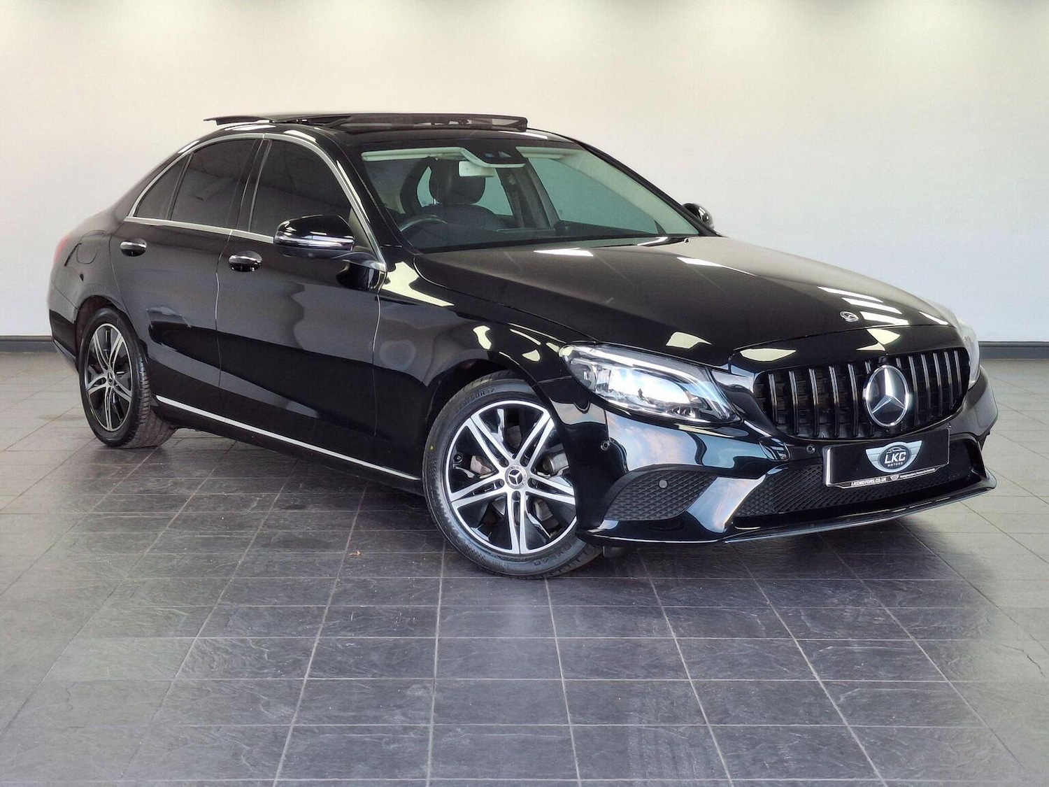 Used Mercedes-Benz C Class 2019 for sale - 76725591: Photo 67