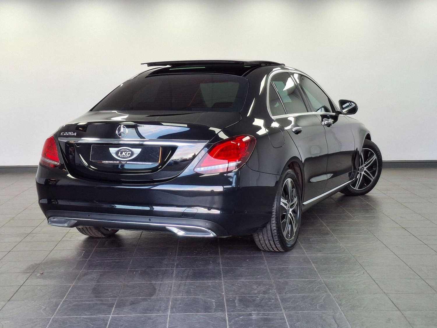 Used Mercedes-Benz C Class 2019 for sale - 76725591: Photo 68