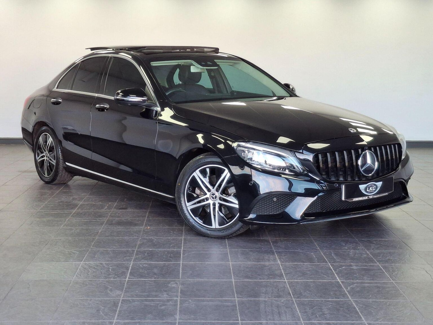 Used Mercedes-Benz C Class 2019 for sale - 76725591: Photo 72