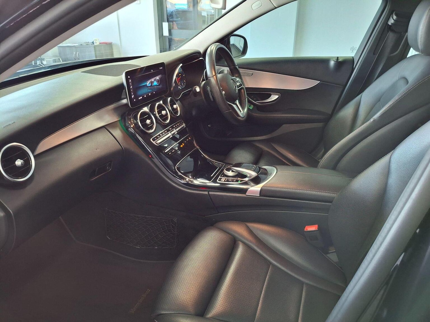 Used Mercedes-Benz C Class 2019 for sale - 76725591: Photo 74