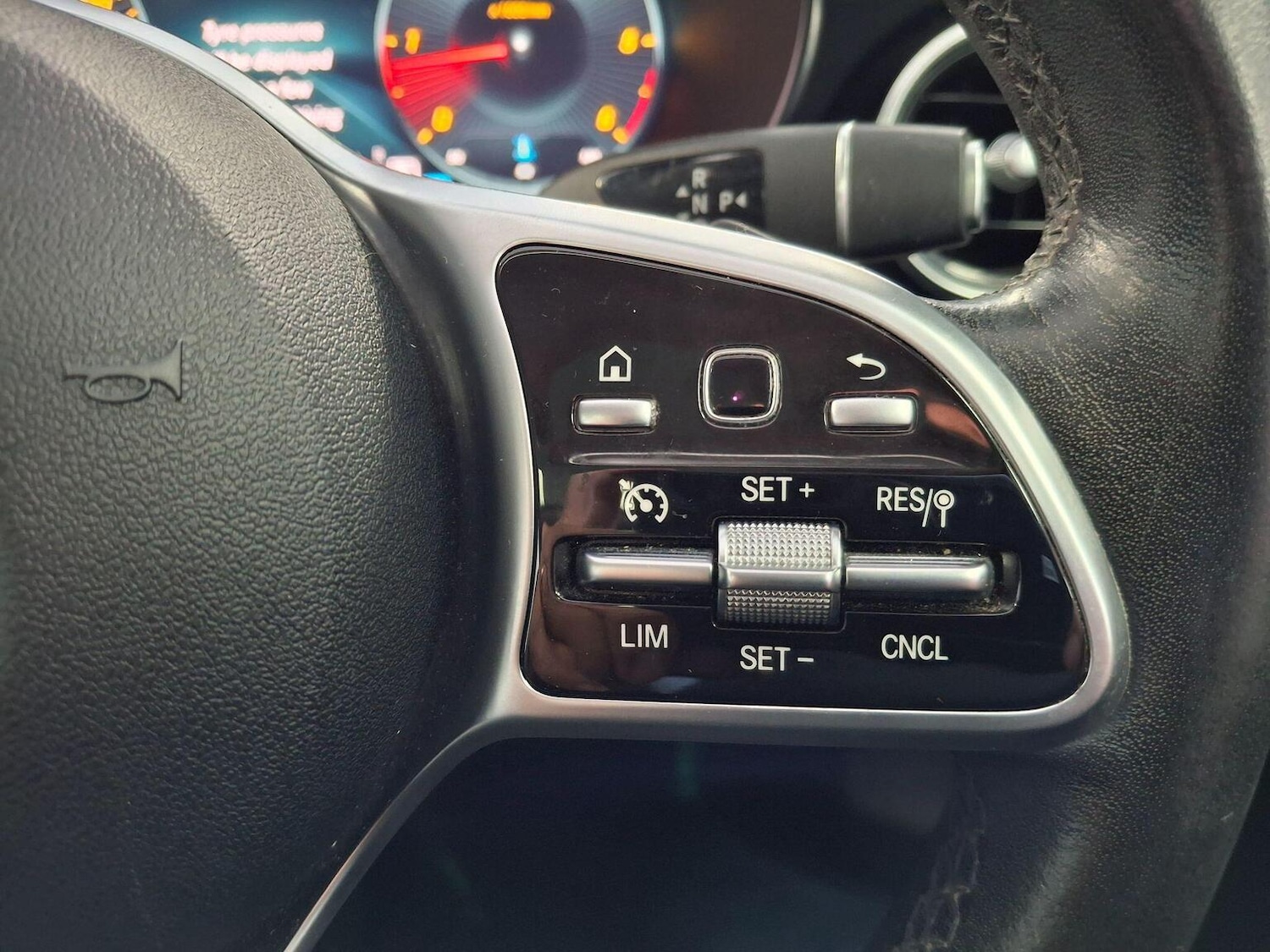 Used Mercedes-Benz C Class 2019 for sale - 76725591: Photo 8