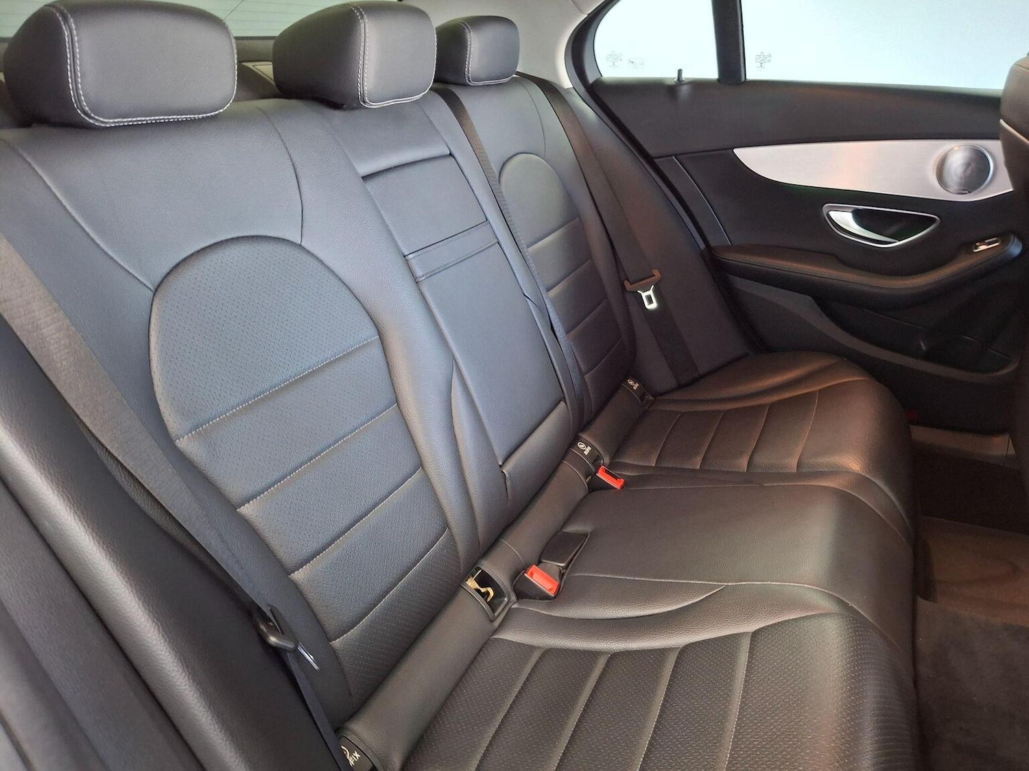 Used Mercedes-Benz C Class 2019 for sale - 76725591: Photo 81