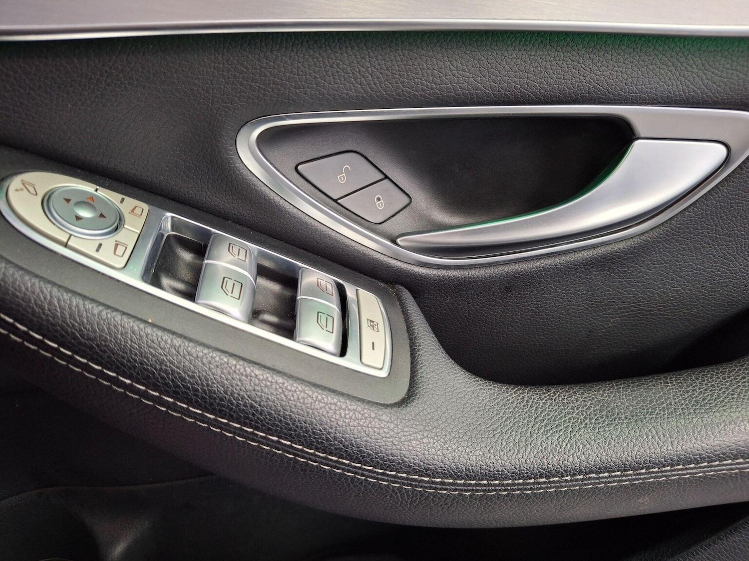 Used Mercedes-Benz C Class 2019 for sale - 76725591: Photo 9